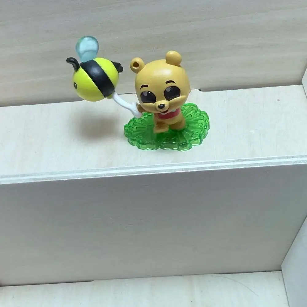 Disney Doorables Winnie the Pooh In Full Bloom Collectible Figure